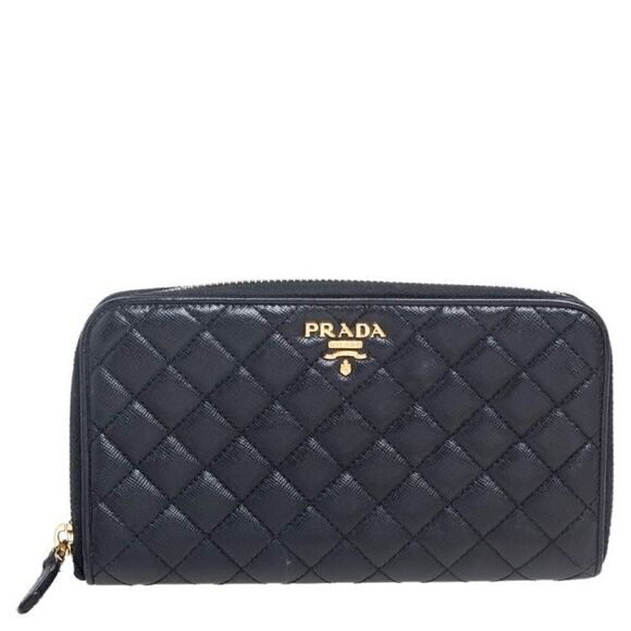 Quilted Prada saffiano leather wallet - Picture 1 of 9